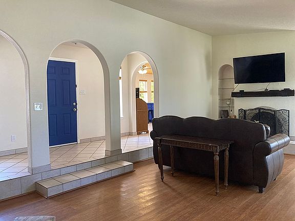 5th image of 3265 Fairway Dr