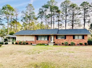 119 Subeldon Ln, Fitzgerald, GA 31750