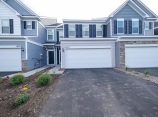 4773 Airlake Dr, Woodbury, MN 55129