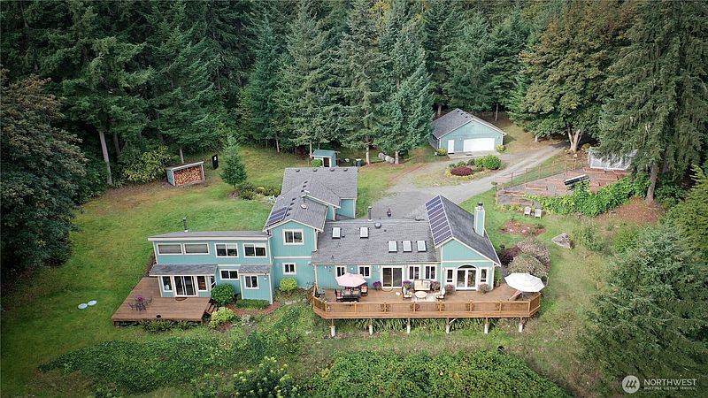 2nd image of 11510 Snowcap Lane SE