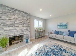 10411 Oronsay Cir, Huntington Beach, CA 92646