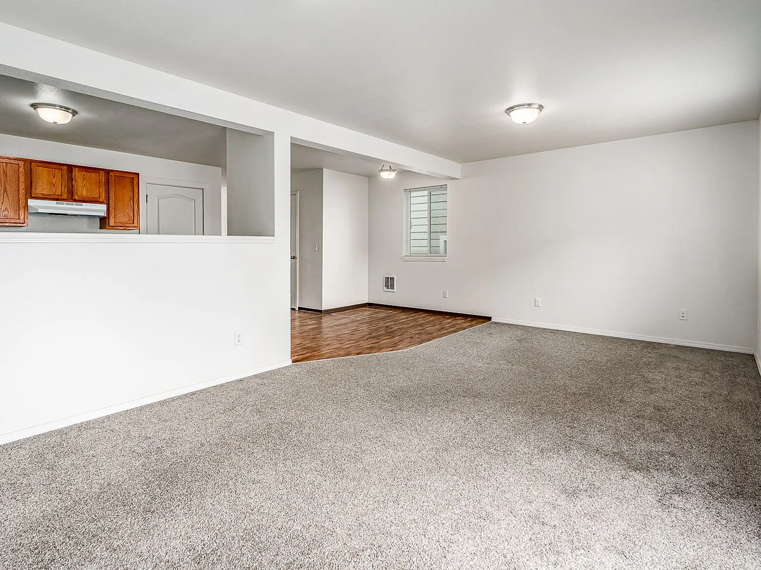 Heron Court — Photo 4