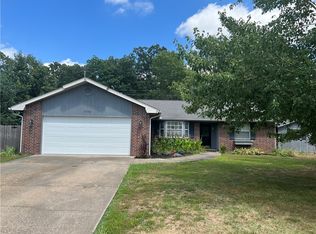 22784 Lake Forest Ct, Siloam Springs, AR 72761