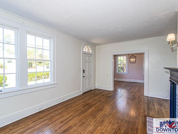 4th image of 1013 Georgia Ave #A