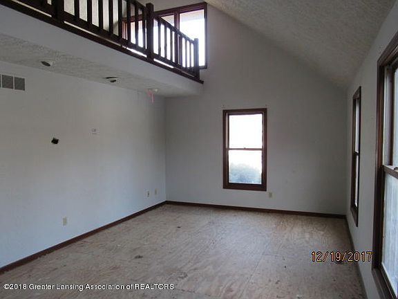 3rd image of 5619 Bearcreek Dr