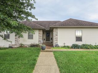 984 S Jester Ave, Springfield, MO 65802