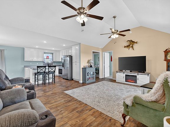 5th image of 198 L Mitchell Rd