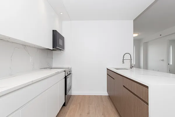 Rented by Nooklyn NYC LLC | media 99