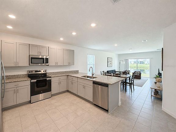 5th image of 5671 Nispero Way