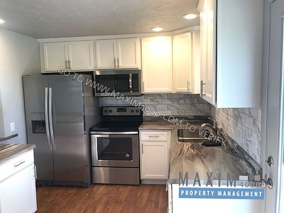 4th image of 121 Orchard Ave