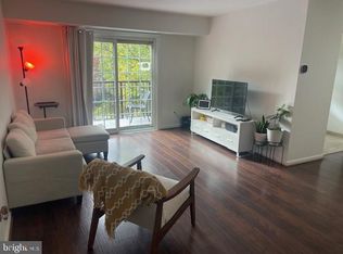 Mayflower Square, Alexandria, VA 22312