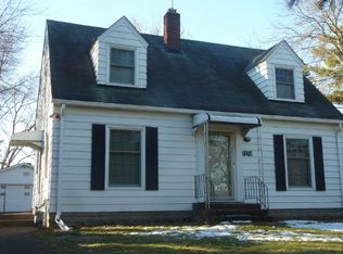1116 County Road C E, Maplewood, MN 55109