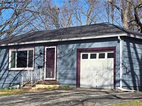 8430 W 69th Ter, Overland Park, KS 66204