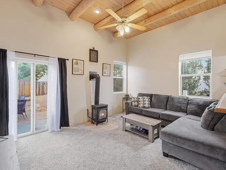 3224 Nizhoni Dr — Photo 7