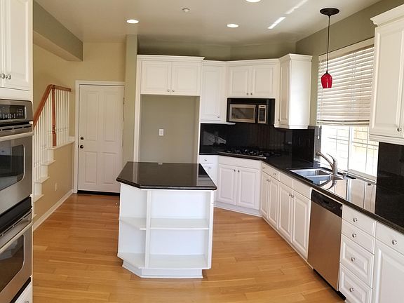 3rd image of 6295 Canary St