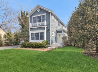 188 S Country Rd, Remsenburg, NY 11960