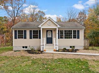 13 Union St, Stanhope, NJ 07874
