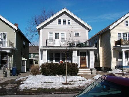 1st image of 67 Montrose Ave