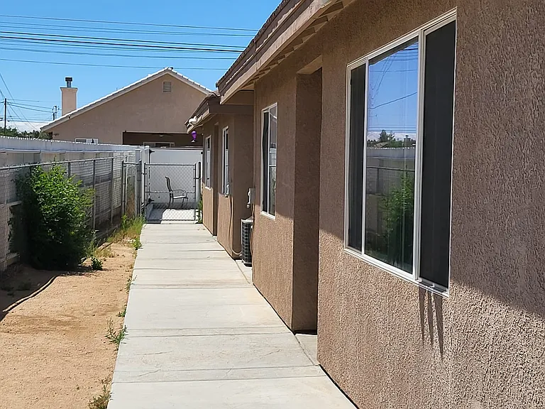 16475 Vine St #A — Photo 4