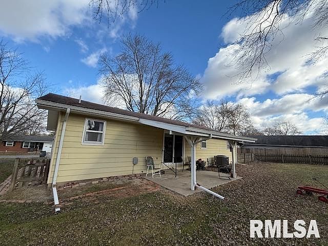 2nd image of 105 Honey Ln