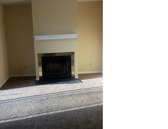 4th image of 3325 Woodpark Dr