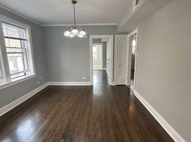 4017 N Mozart St, Chicago, IL