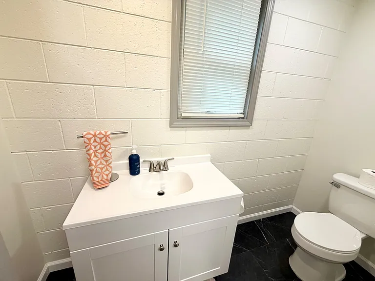 11 Mizzen Ln — Photo 11