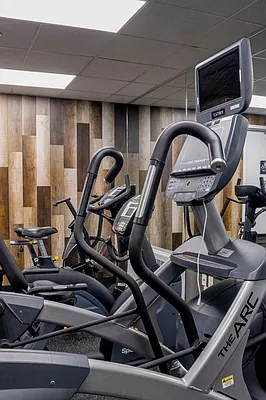 Rented by UES Management | media 20