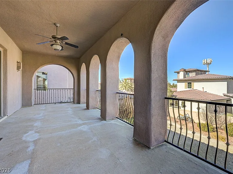 8490 Via De Bellasidra Ct — Photo 53