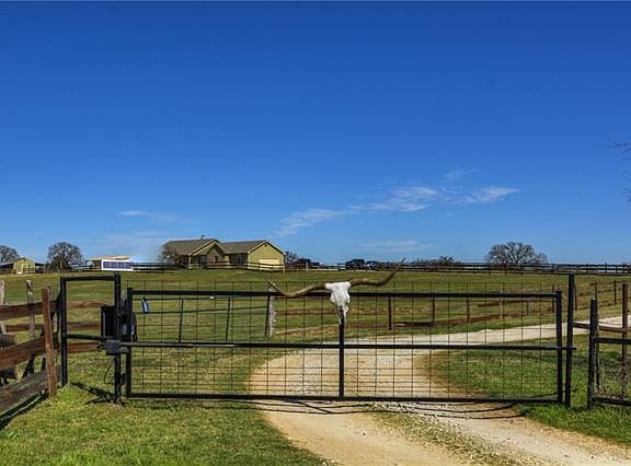 2nd image of 137 Private Road 4650