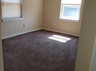 816 W 8th St, Chester, PA 19013