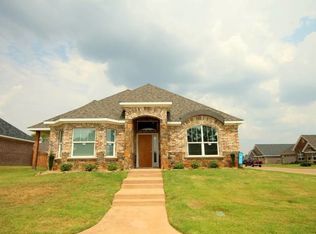 705 Linus Ln, Hideaway, TX 75771