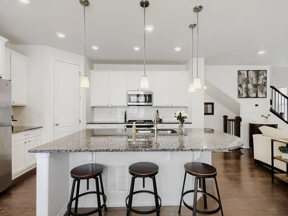 677 Sundance Cir