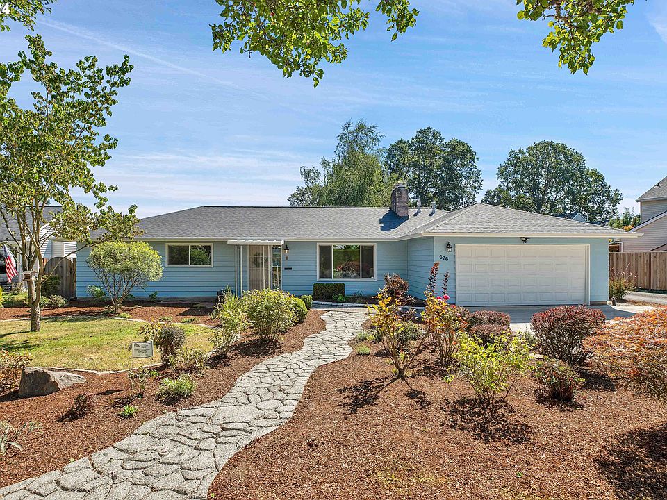 1st image of 676 SE 66th Ave