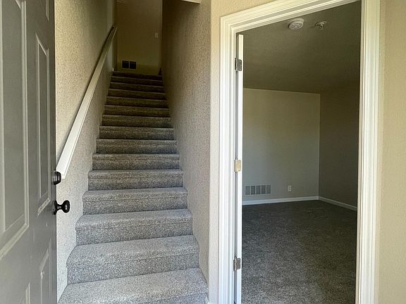 Ground floor: entrance and guest bedroom.