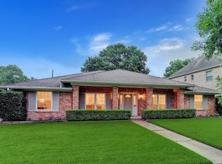 5742 Ariel St, Houston, TX 77096