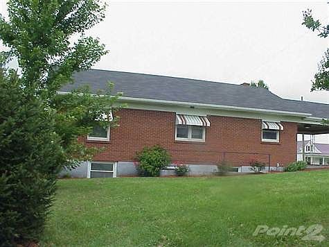3rd image of 2220 Main St