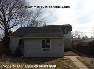 4657 Pelham St, Dearborn Heights, MI 48125