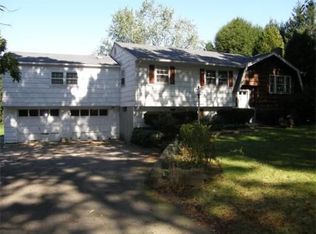 1 Rhodes St, Plainville, MA 02762