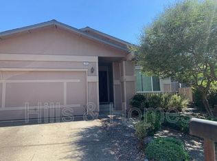 1531 Gladstone Way, Rohnert Park, CA 94928