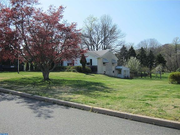 2nd image of 3457 Dorothy Dr
