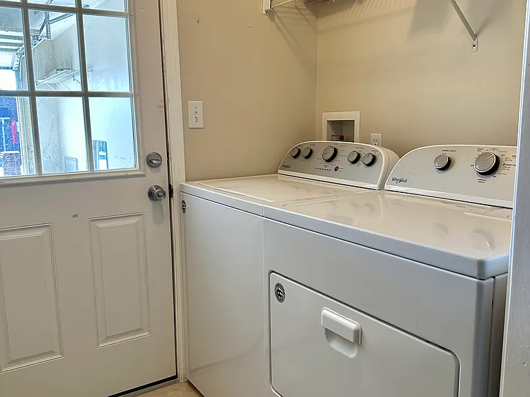 160 Mike Ave — Photo 11