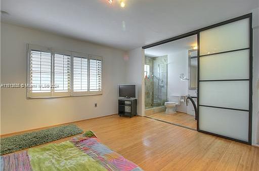 4th image of 201 Jefferson Ave APT 4D