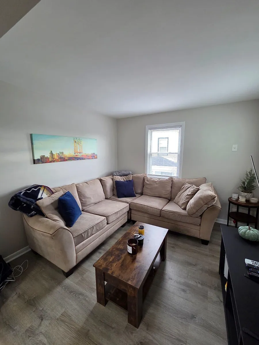 Building Photo - 166 Carmita Ave #2