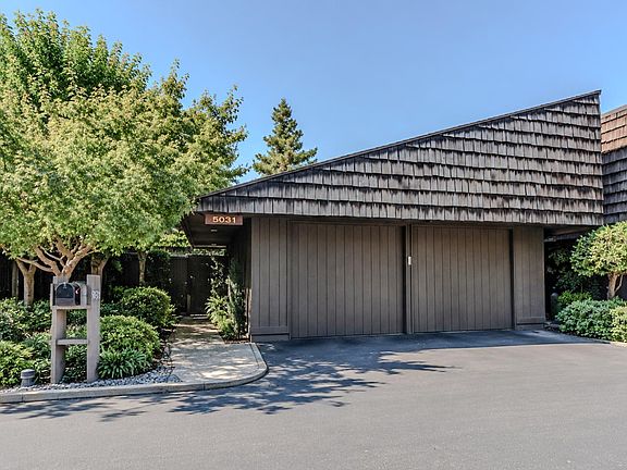 2nd image of 5031 N Van Ness Blvd