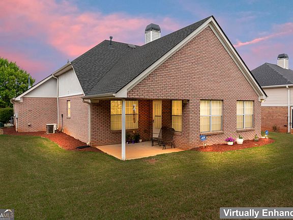 3rd image of 1329 Jubilee Ln