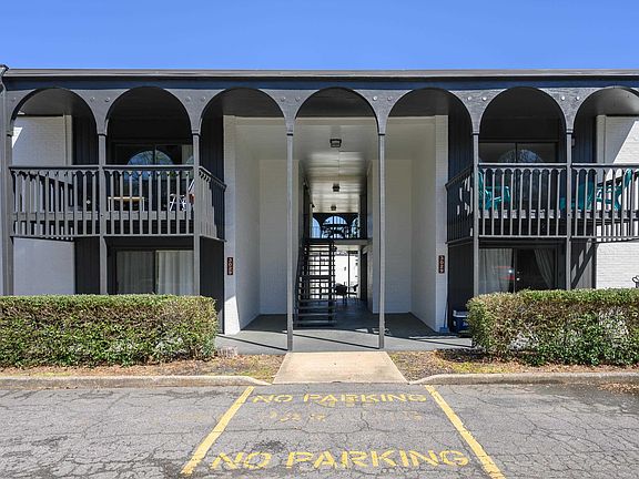 3rd image of 3029 Massey Rd APT F
