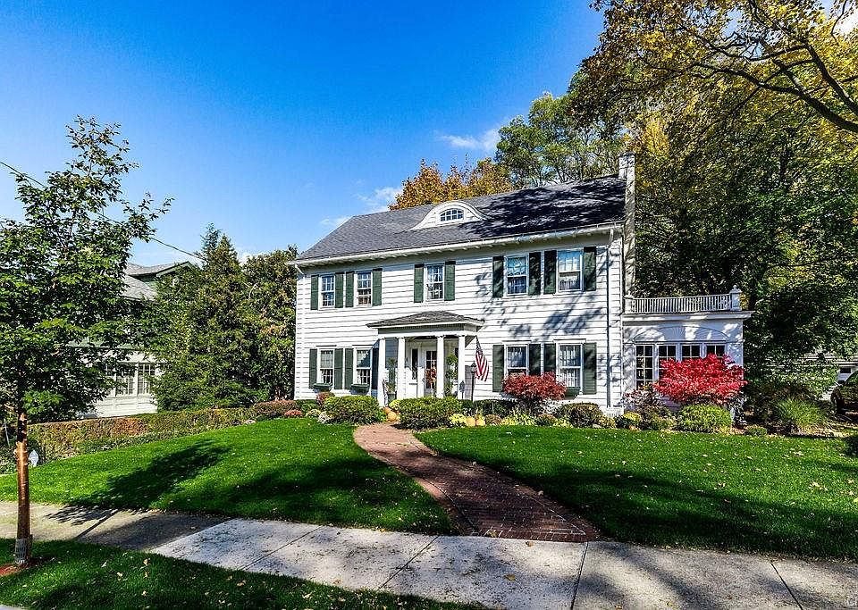 1st image of 102 Sedgwick Dr