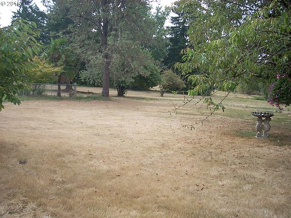 4th image of 17030 SE Rock Creek Ct