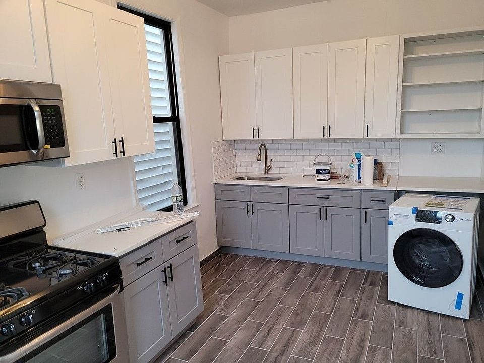 1st image of 25-31 Astoria Blvd #3A